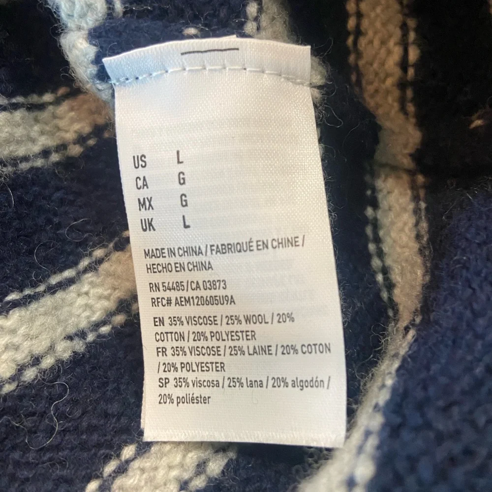 American Eagle Outfitters Classic Fit Blue and White Half Zip Sweater Size Large - Picture 3 of 4